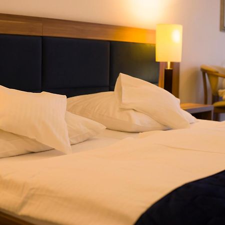Bursztyn Spa Kołobrzeg Eksteriør bilde