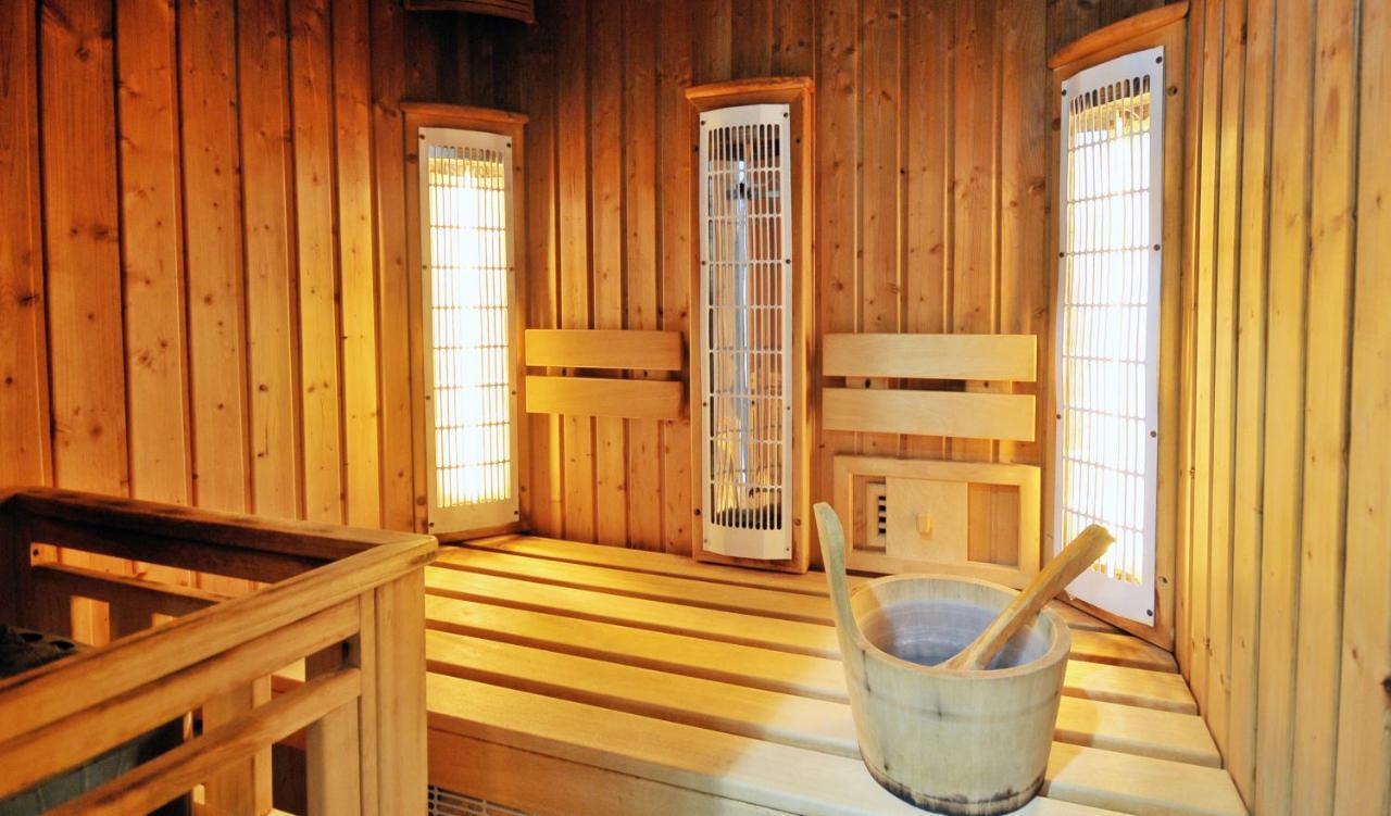 Bursztyn Spa Kołobrzeg Eksteriør bilde